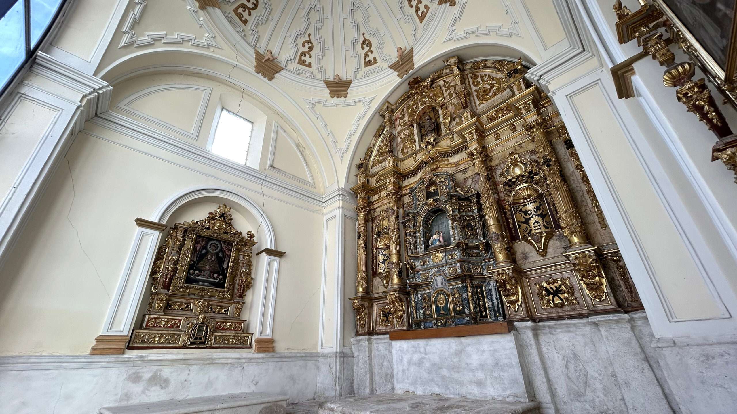 El colegio de Niñas Huérfanas de Cuéllar, lo que se forjó tras sus paredes 1 Estado actual de lo que se conserva de la capilla del colegio Divina Pastora.