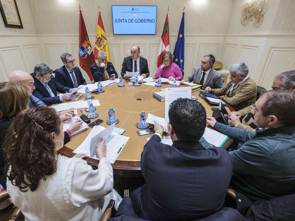 Junta de Gobierno de la Diputación de Segovia. / KAMARERO