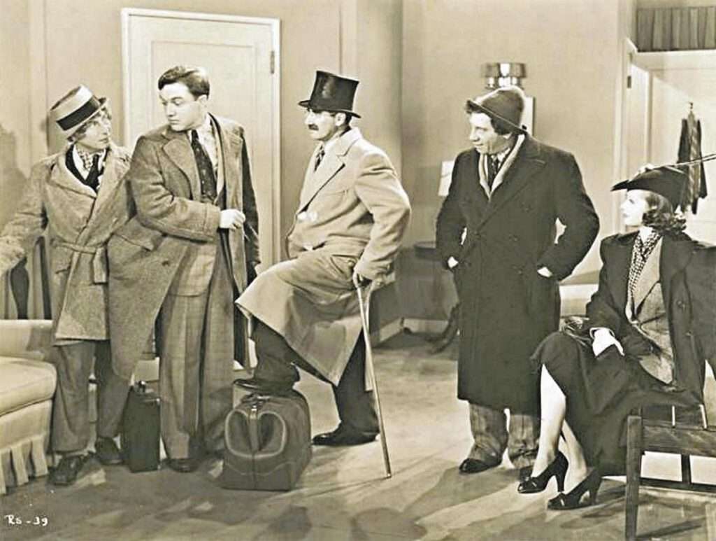 Fotograma de la película ‘El Hotel de los líos de los Hermanos Marx’.