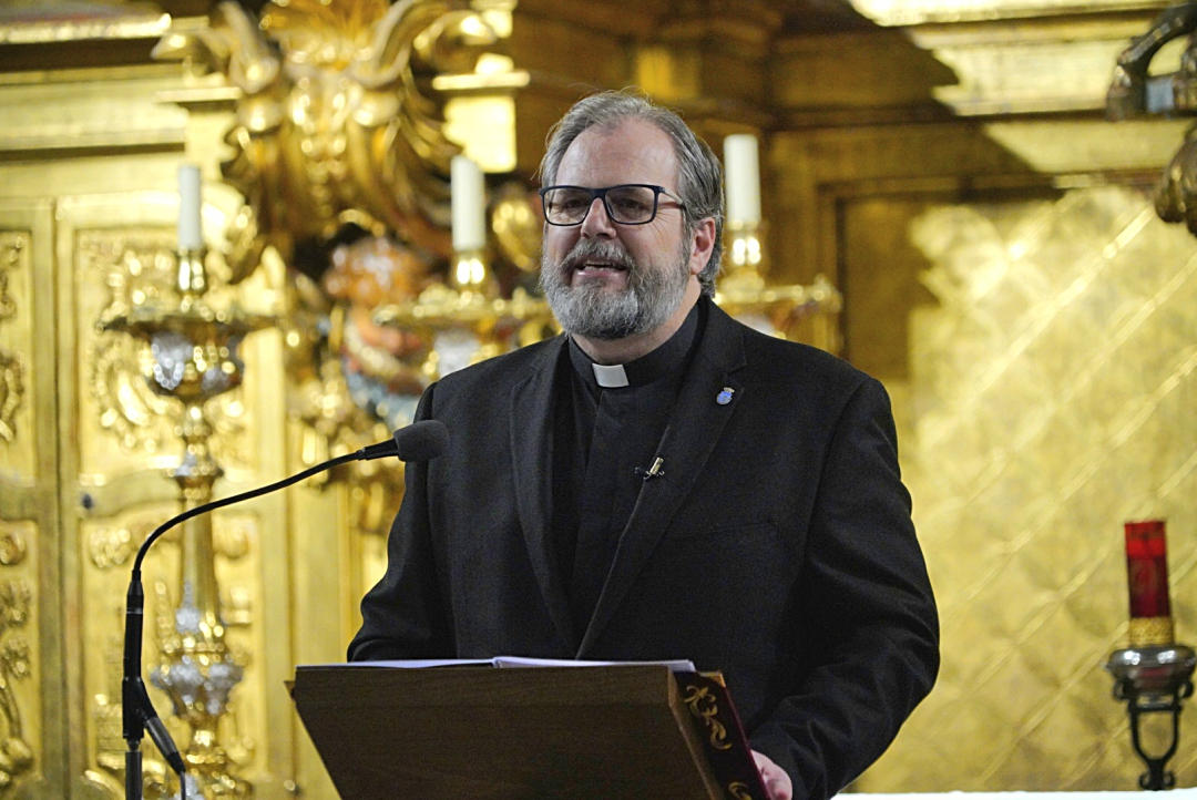 Juan Cruz Arnanz durante la lectura del pregón.