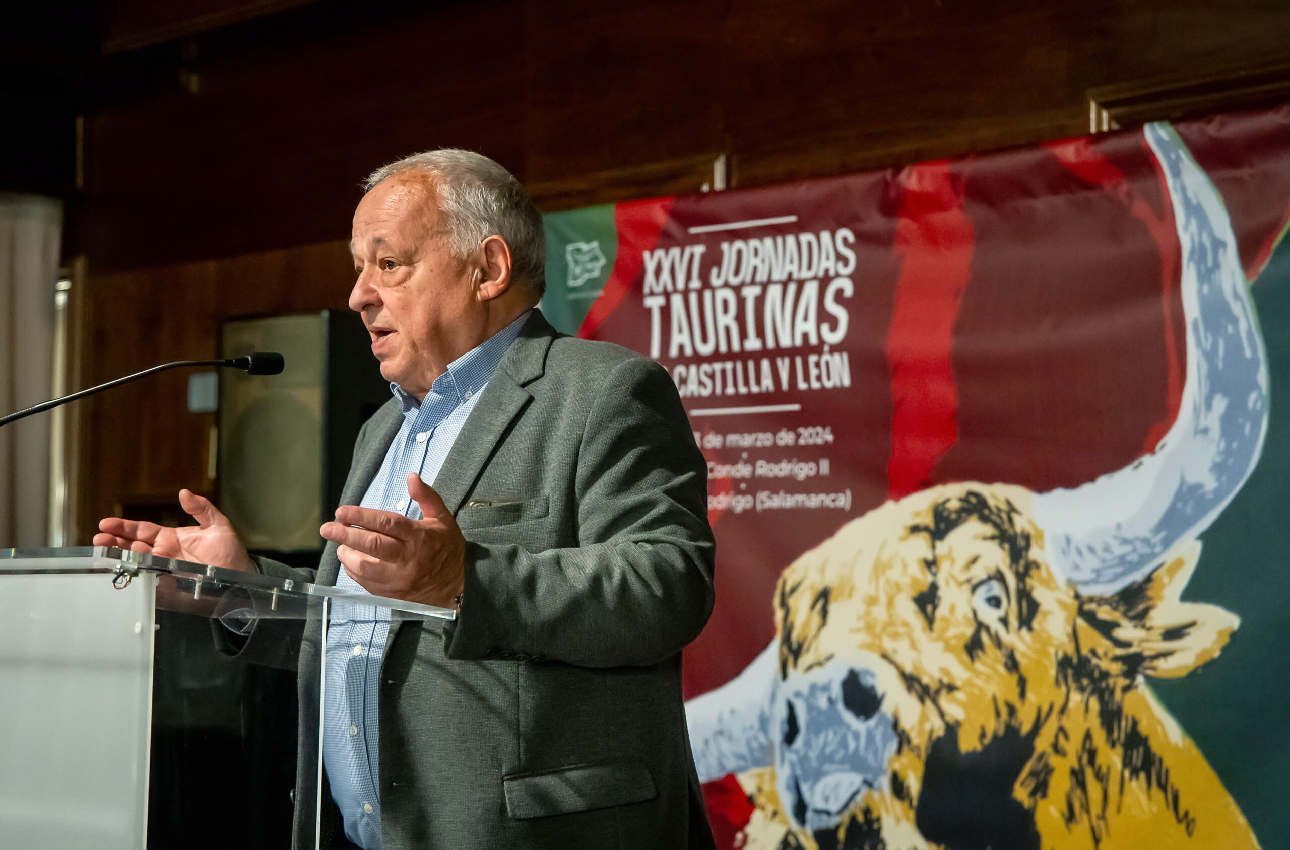 El consejero de Cultura, Turismo y Deporte, Gonzalo Santonja, inaugura las XXVI Jornadas Taurinas de Castilla y León