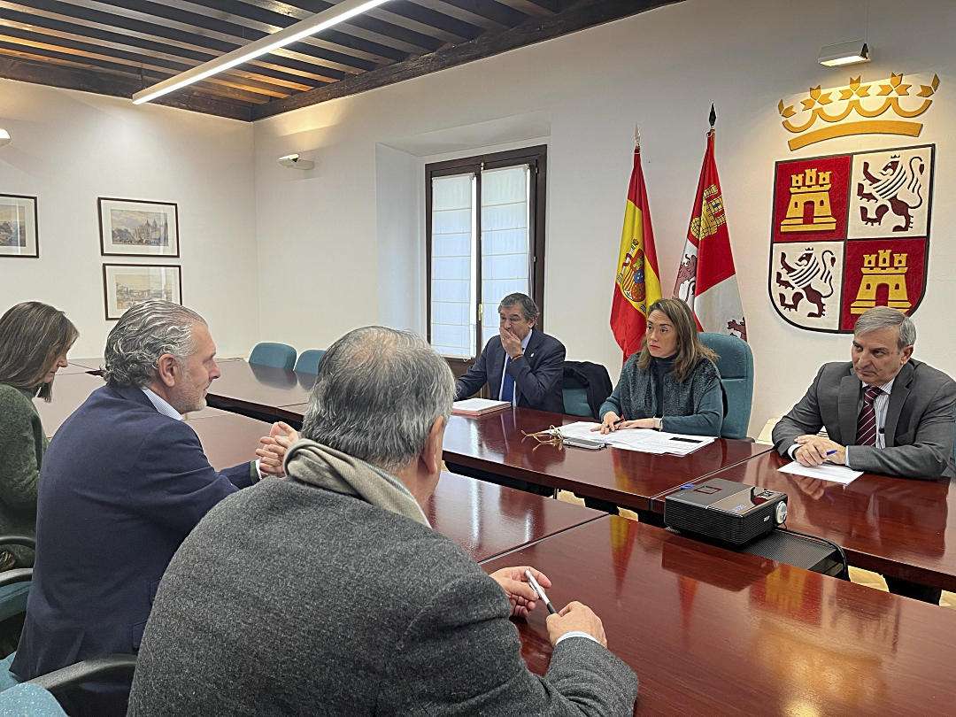 Reunión FES ASETRA Consejera de Movilidad
