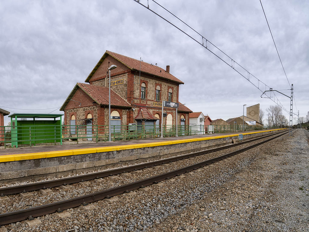 Estación de tren de Otero de Herreros. / MIGUEL ÁNGEL FERNÁNDEZ