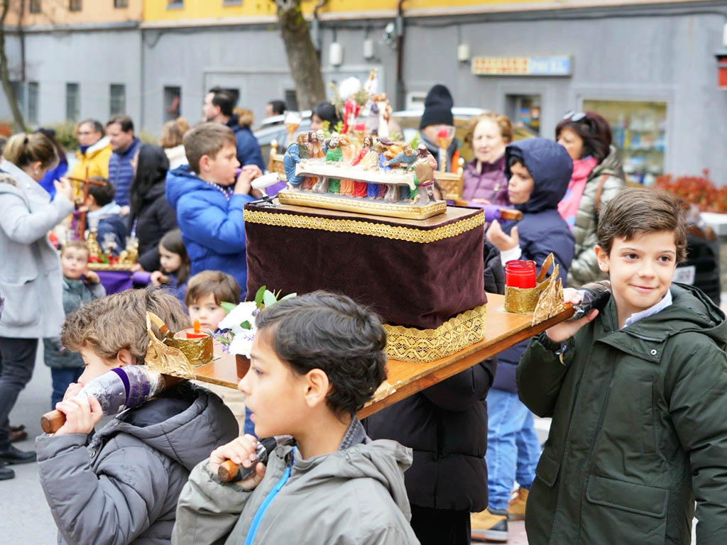 ‘La Pasión en los niños’, en el barrio de San José. / MIGUEL ÁNGEL FERNÁNDEZ