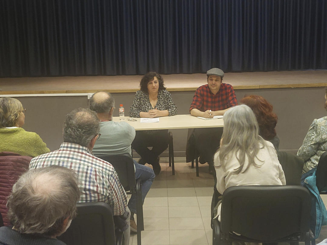 Rosa Arranz y Carlos Gil durante el debate