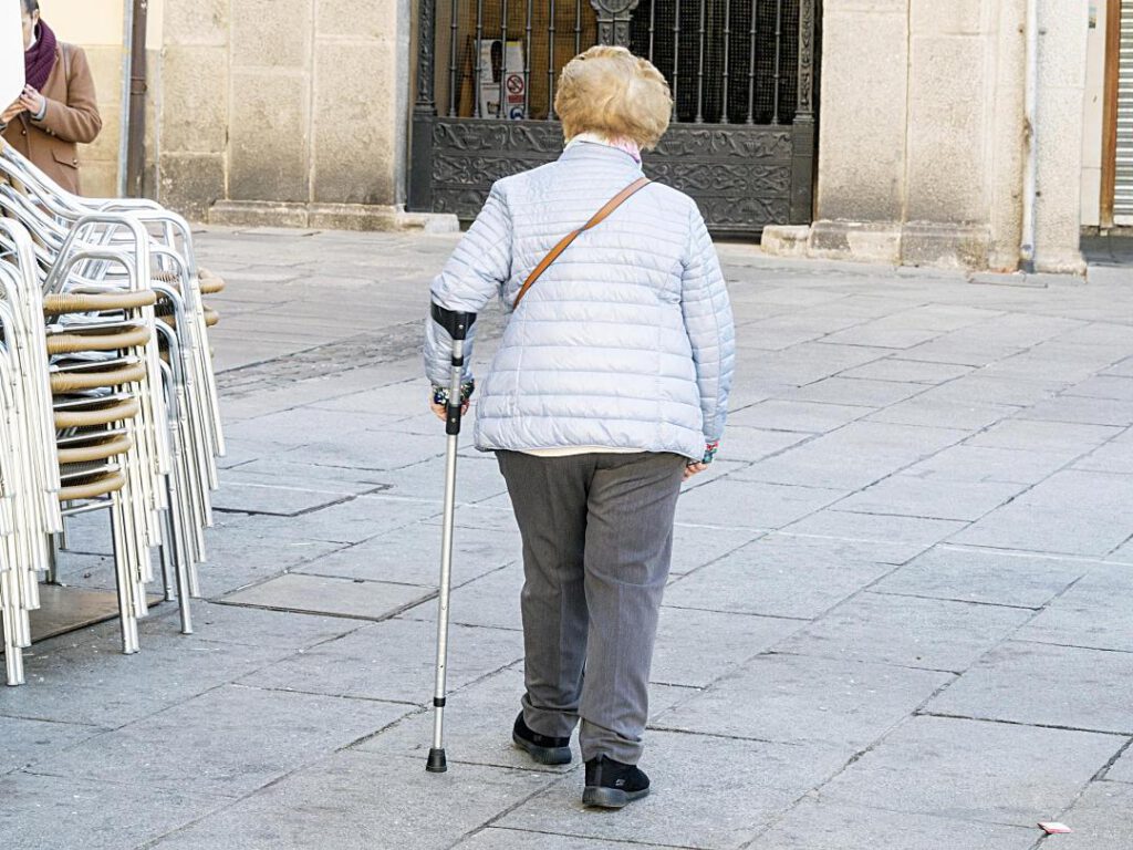 Las personas mayores de municipios pequeños podrán ser asistidos para hacer su declaración.