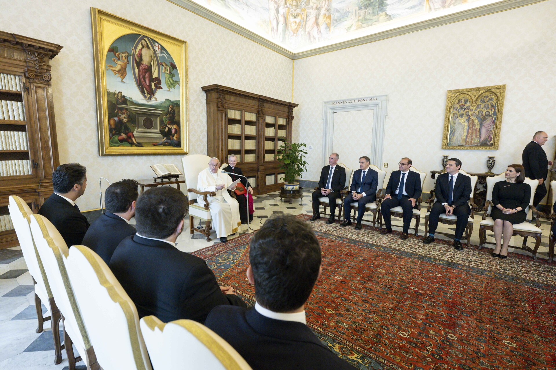 El Papa Francisco se dirige a los alcaldes de las Ciudades Patrimonio durante su audiencia.