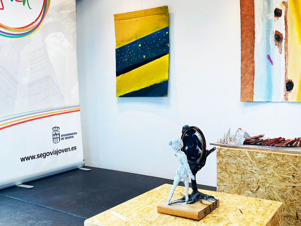 Exposición A pesar de todo en la Casa Joven