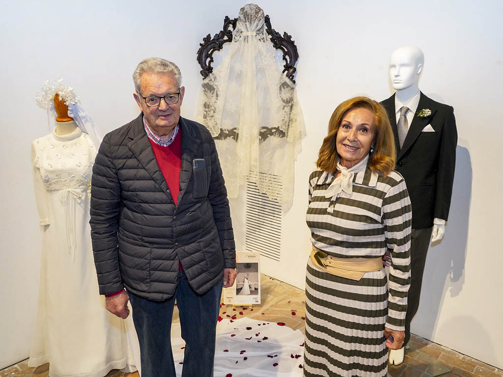 Exposicion Traje Caritas Exposicion Traje Caritas