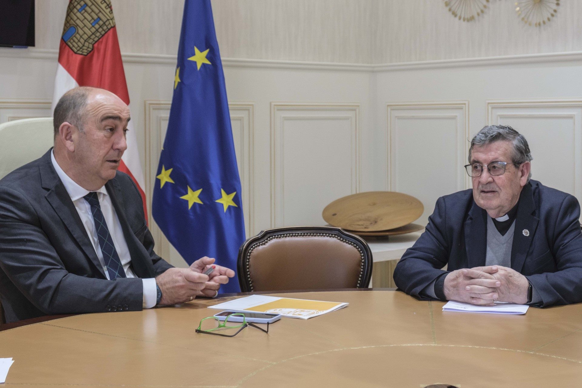 Miguel Angel Vicente Convenio Obispado KAM0589