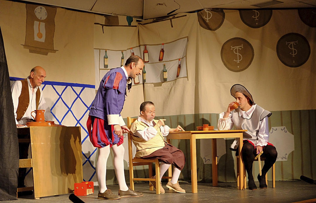 La Real Muestra de Teatro Especial de Fuentepelayo se pone en marcha 1 la algarabia de villacarrillo