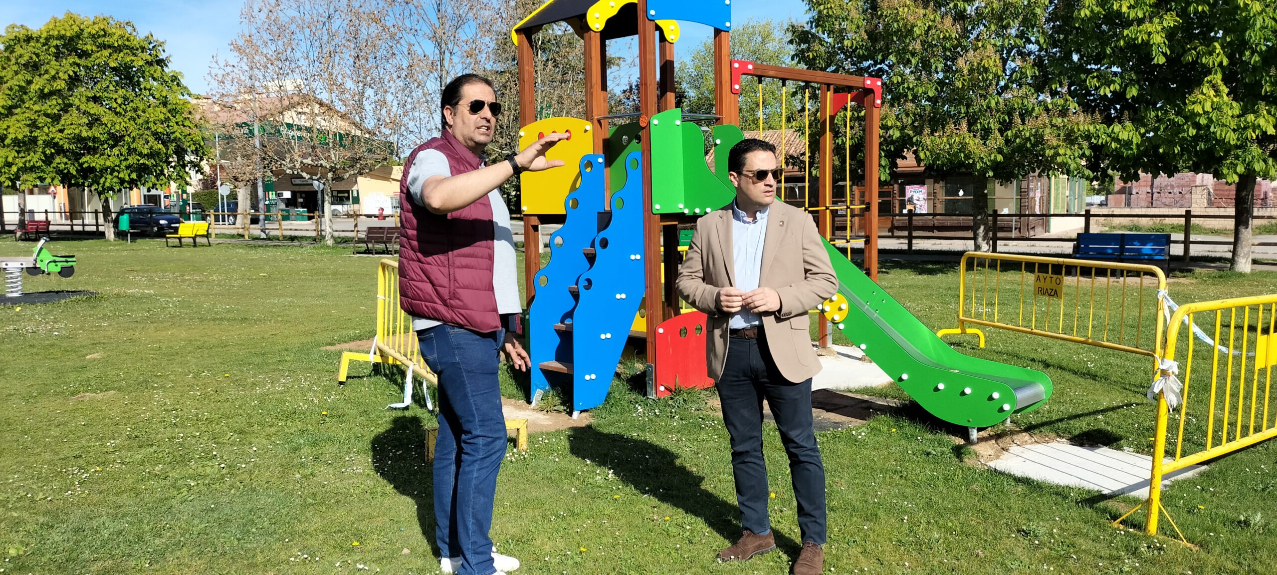 Figueredo y Cerezo en la visita al parque