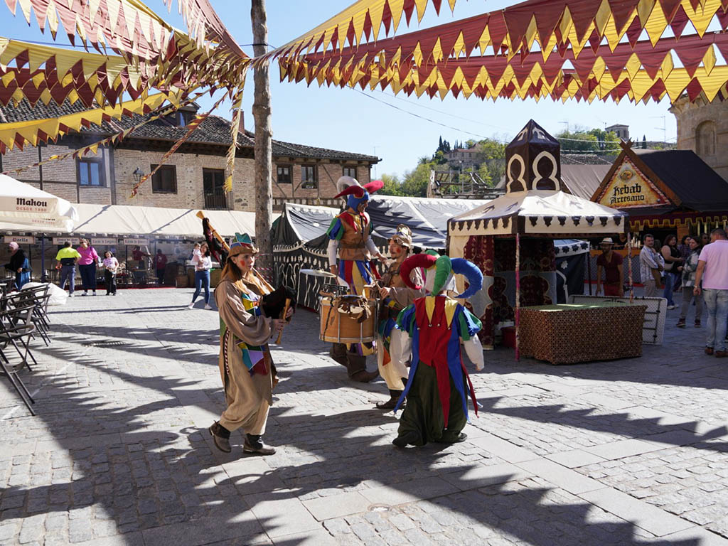 Mercado del Arrabal en San Lorenzo. / MIGUEL ÁNGEL FERNÁNDEZ Mercado del Arrabal en San Lorenzo. / MIGUEL ÁNGEL FERNÁNDEZ