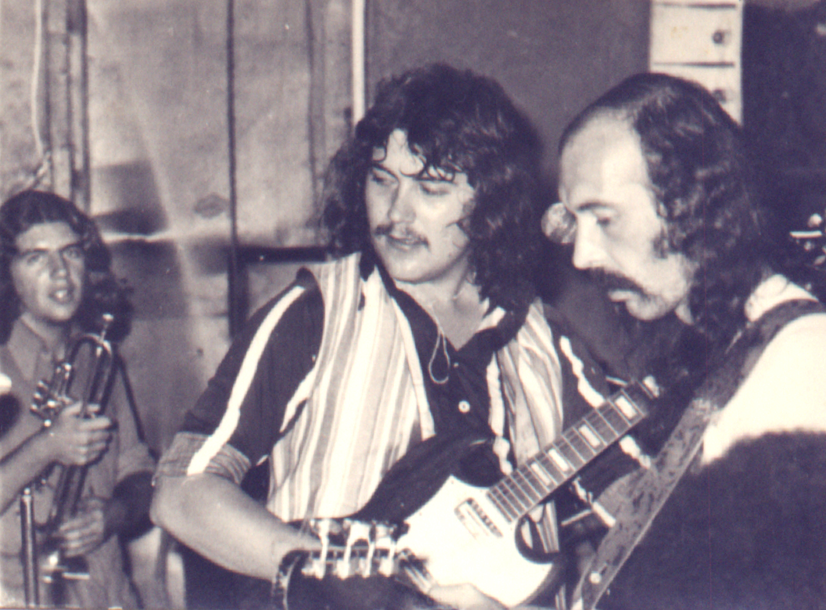 Barral y Bertolone, durante un concierto de Días de Blues. Barral y Bertolone, durante un concierto de Días de Blues.