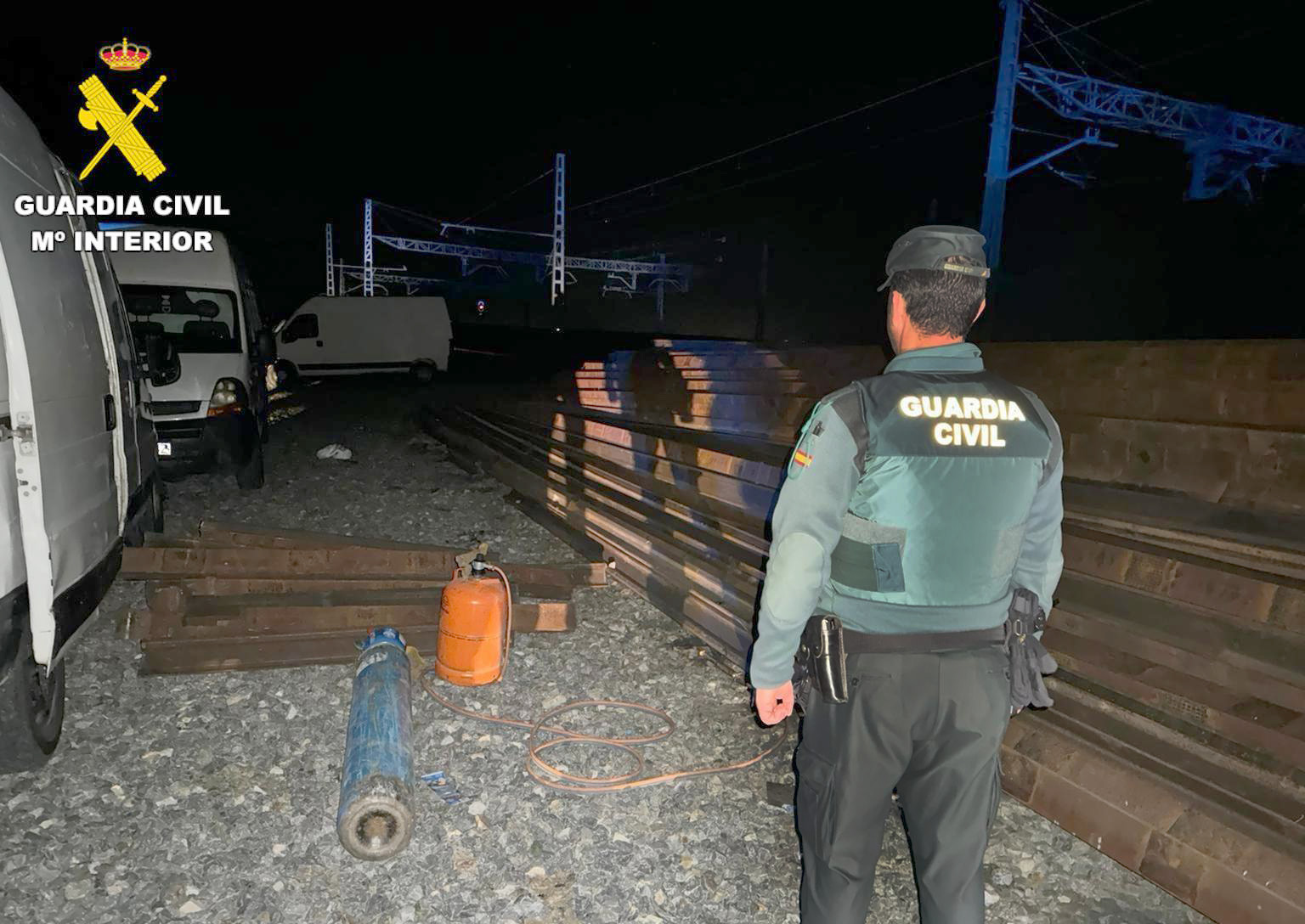 La Guardia Civil detiene a 17 personas por sustraer unos 400 metros de carril de la vía tren de la Estación de Ferrocarril de Sanchidrián (Ávila)