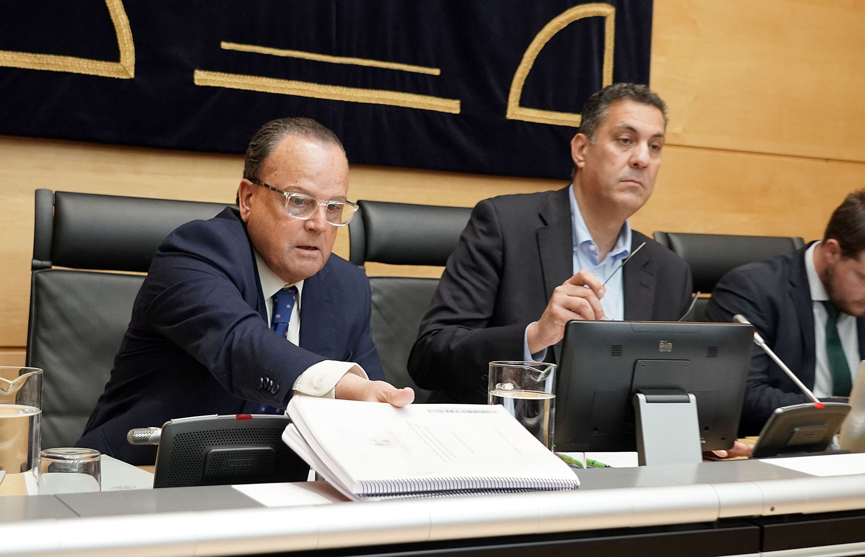 El presidente del Consejo de Cuentas presenta dos informes ante la Comisión de Economía y Hacienda