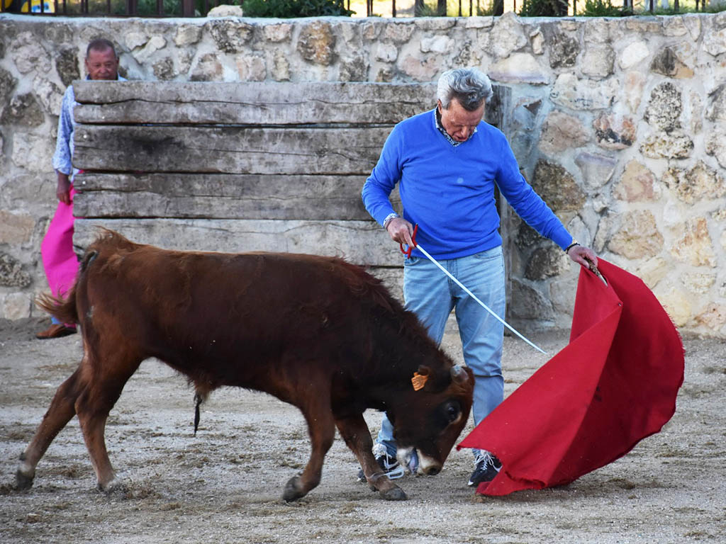 Natural de Ortega Cano, durante un tentadero en la finca segoviana de ‘Los Cerros’. / A.M.