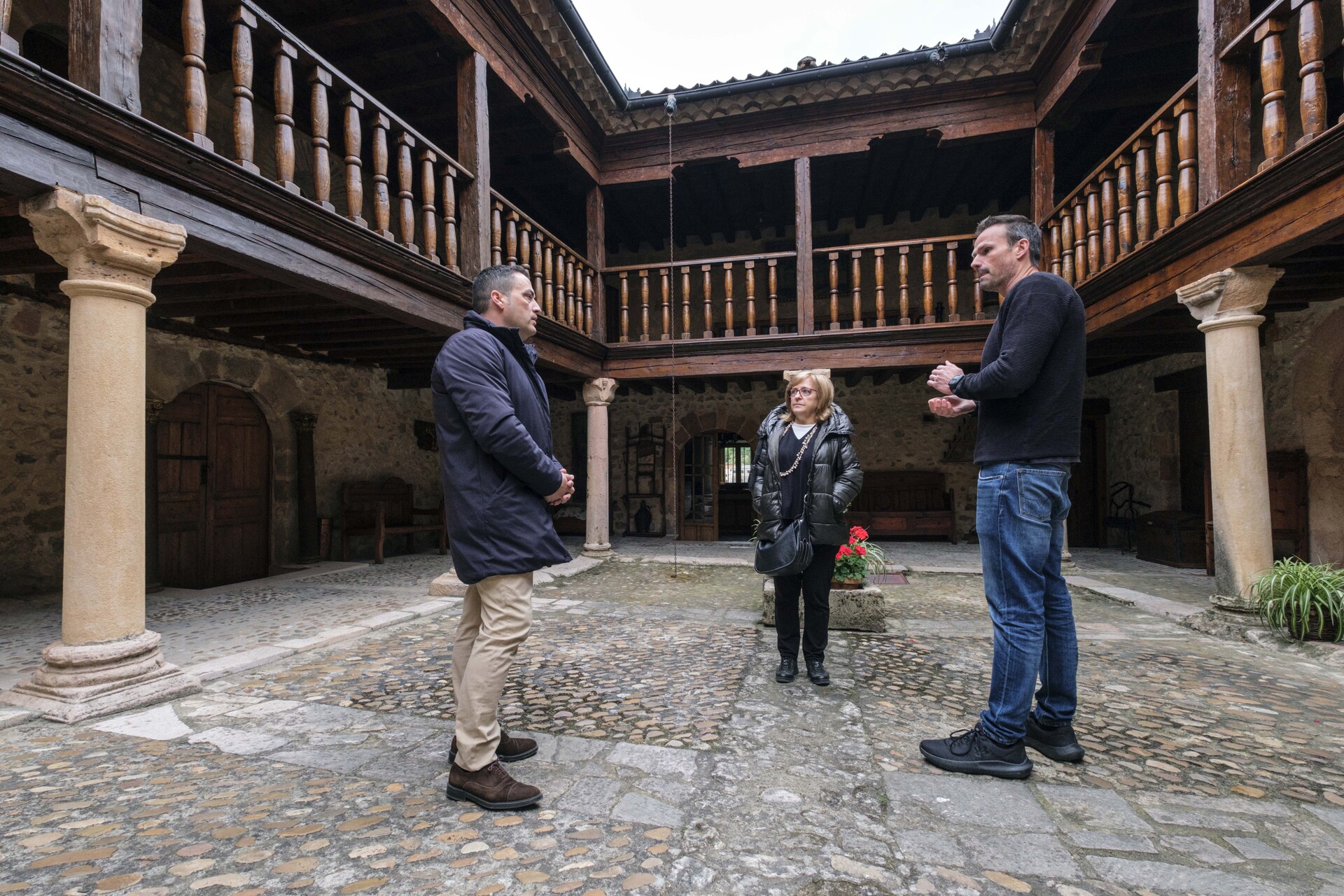 Javier Figueredo visita ‘La Posada de San Millán.