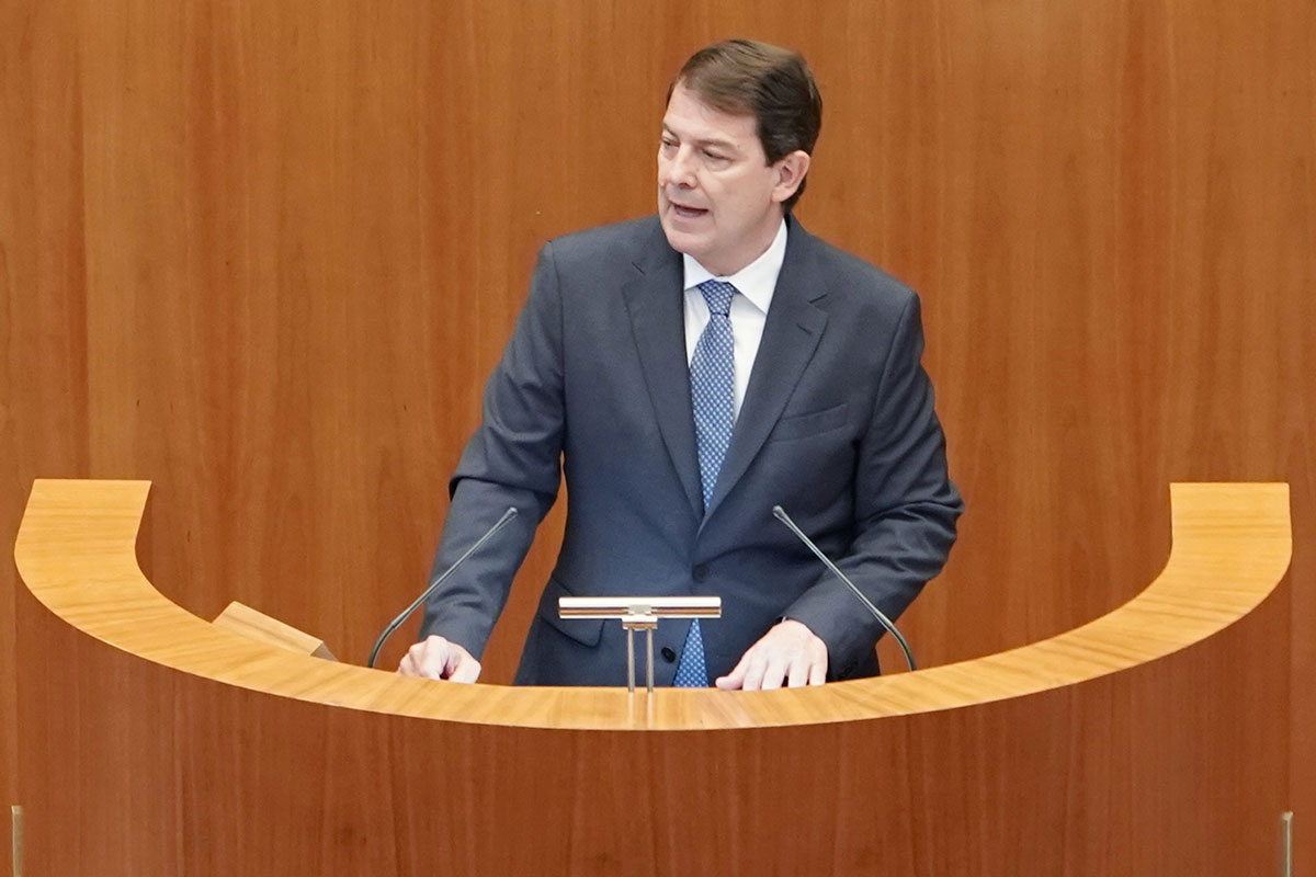 Alfonso Fernández Mañueco durante su comparecencia de ayer.