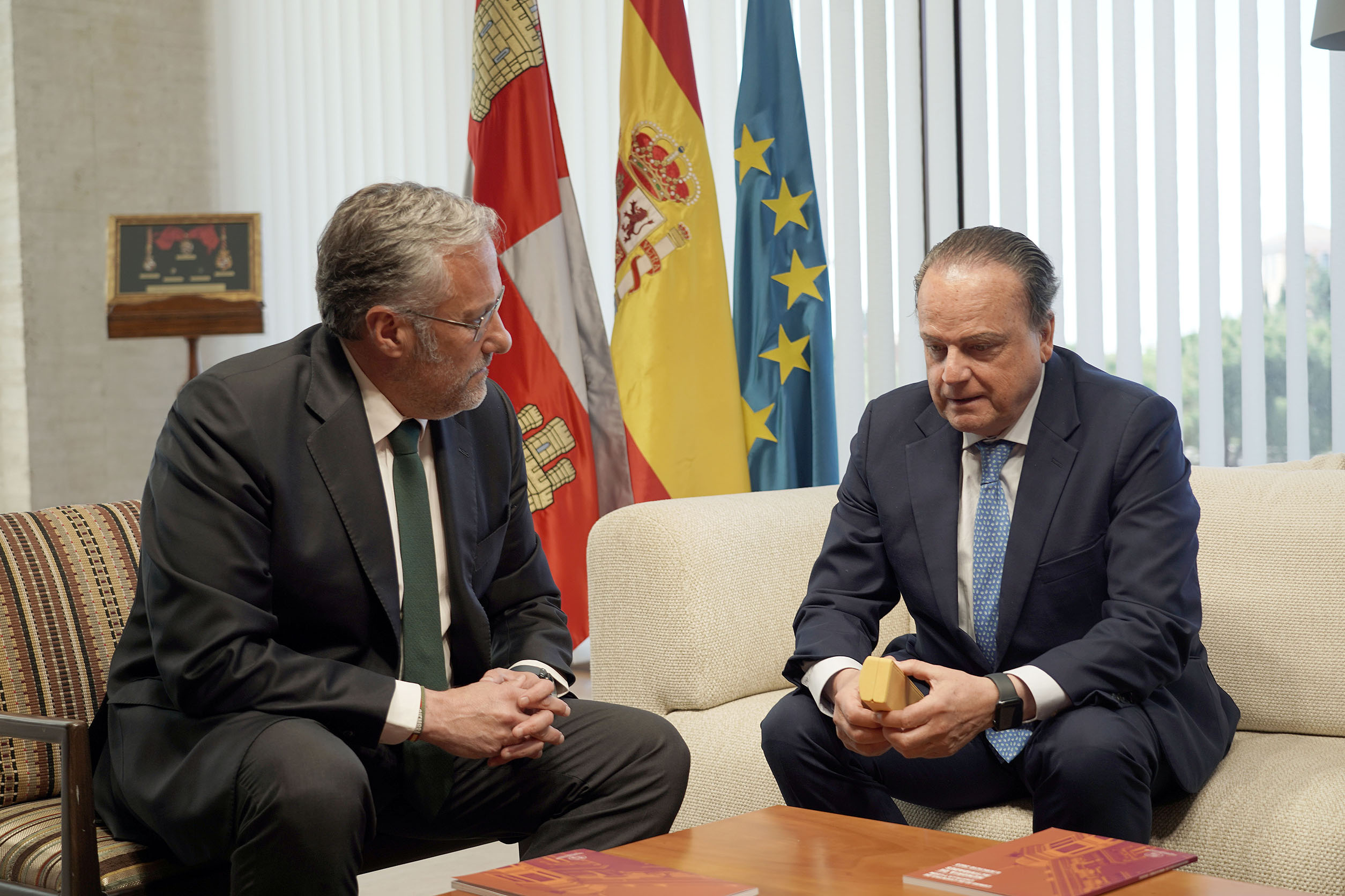 El Consejo de Cuentas entrega a las Cortes la Memoria de Actividades de 2023