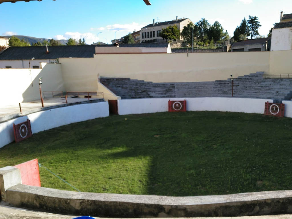 Plaza Toros fija de Prádena. / GRANA TAURO