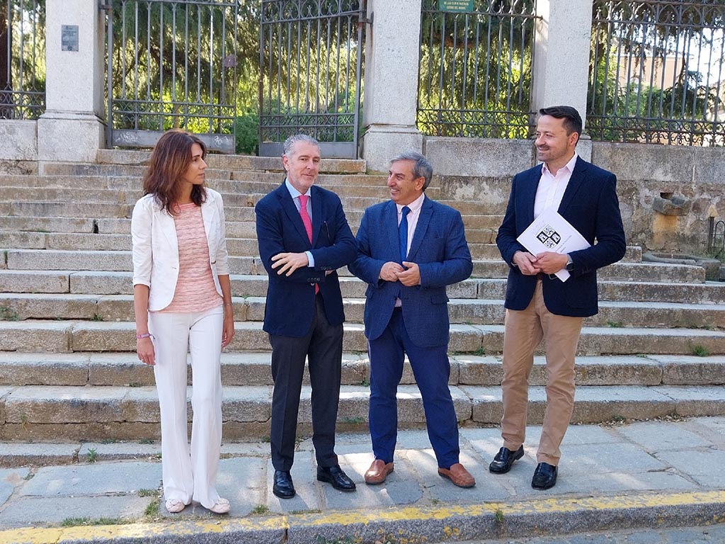 Responsables de las entidades que desarrollan el programa antes de la última jornada