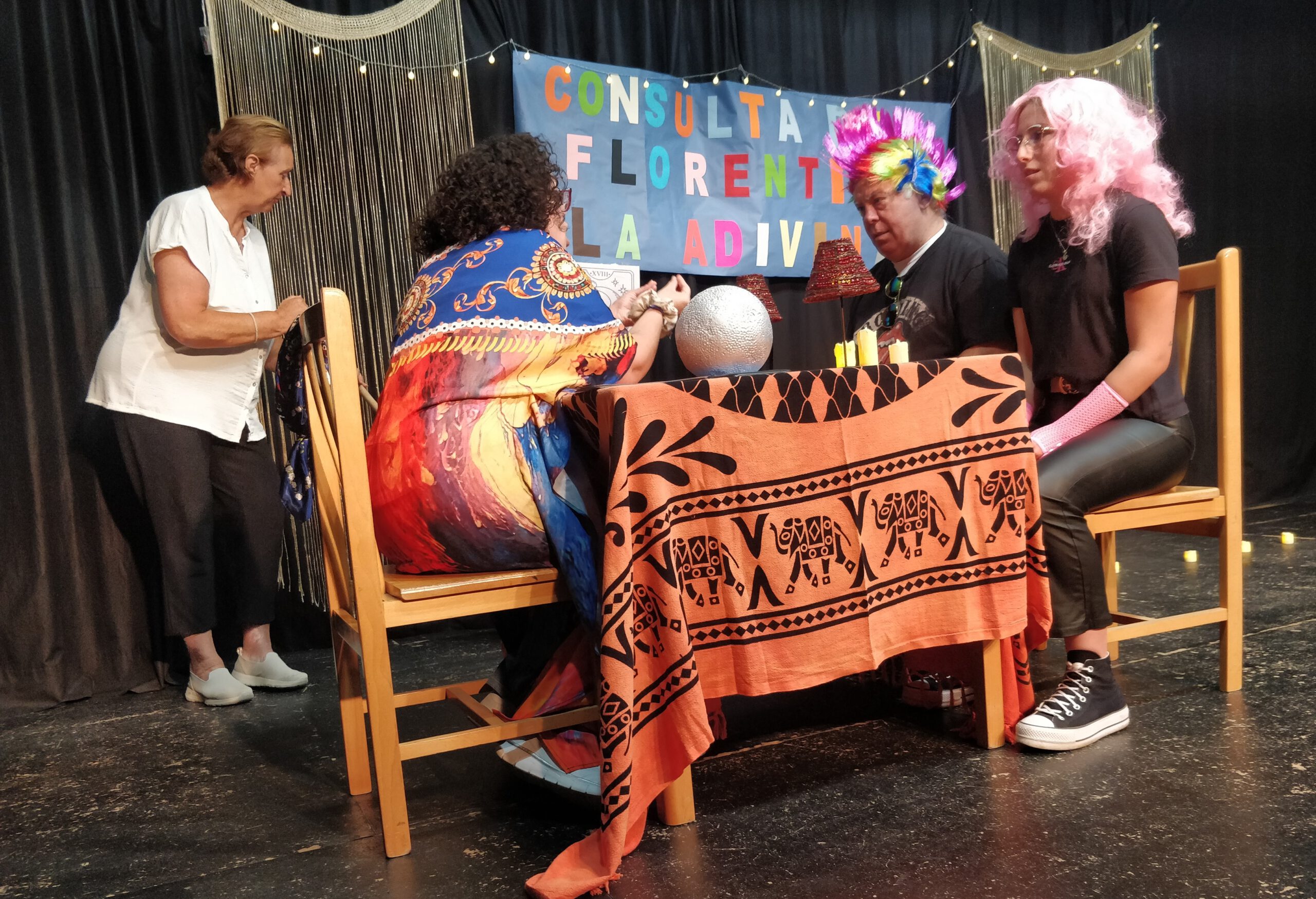 Grupo teatral ‘Colorines Cruz Blanca’ / Juan Cruz