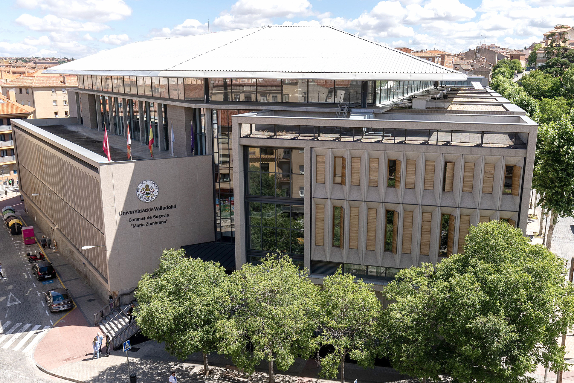 Exterior Campus María Zambrano. / Alberto Morala