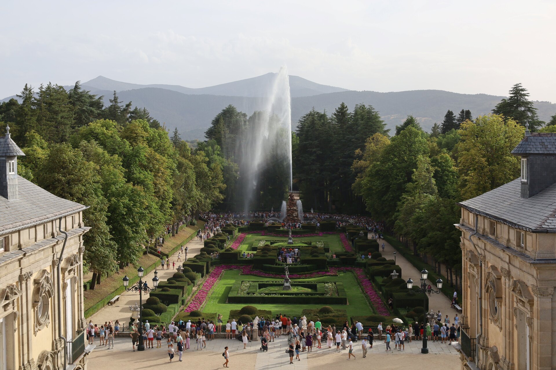 Encendido de la fuente de la Fama.