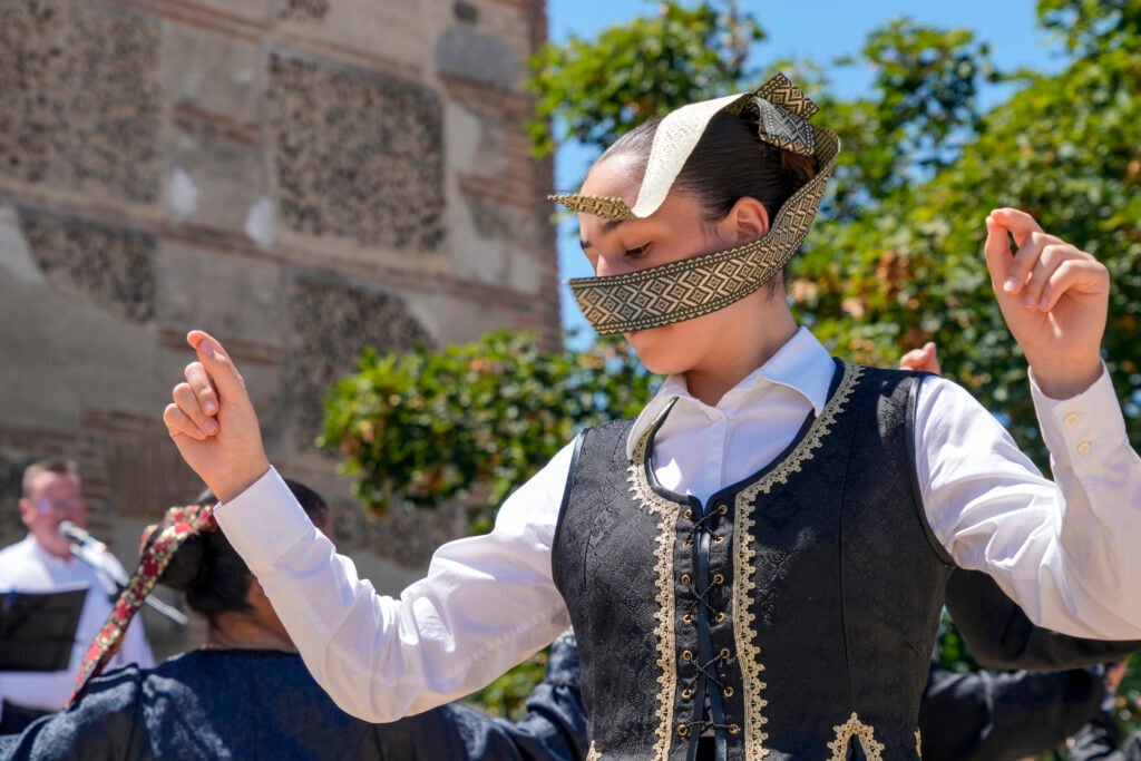 Las actuaciones folklóricas no faltaron durante el homenaje. (FOTO: MIGUEL ÁNGEL FERNÁNDEZ) Las actuaciones folklóricas no faltaron durante el homenaje. (FOTO: MIGUEL ÁNGEL FERNÁNDEZ)