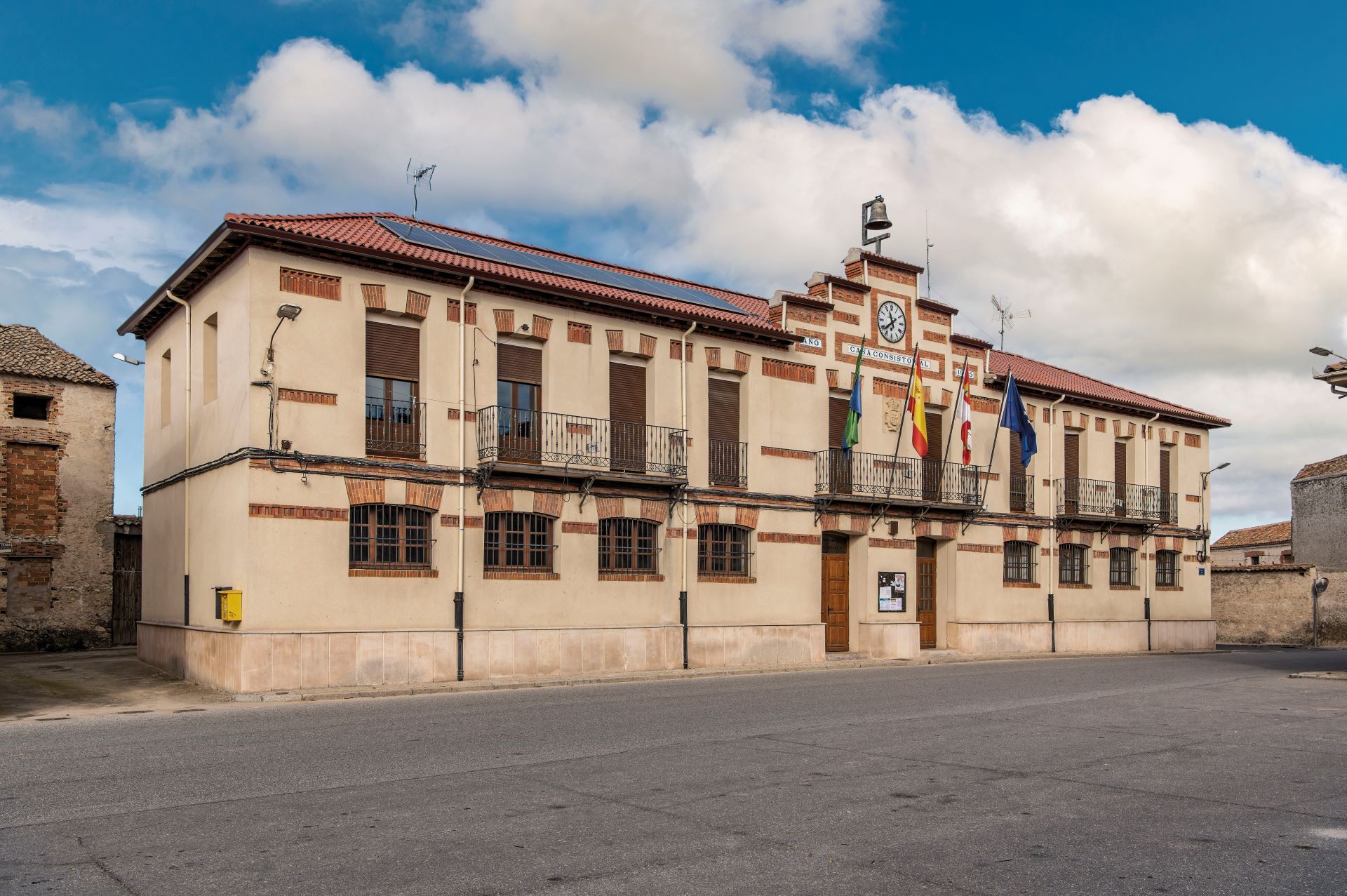 Ayuntamiento de Fuenterrebollo. Ayuntamiento de Fuenterrebollo.
