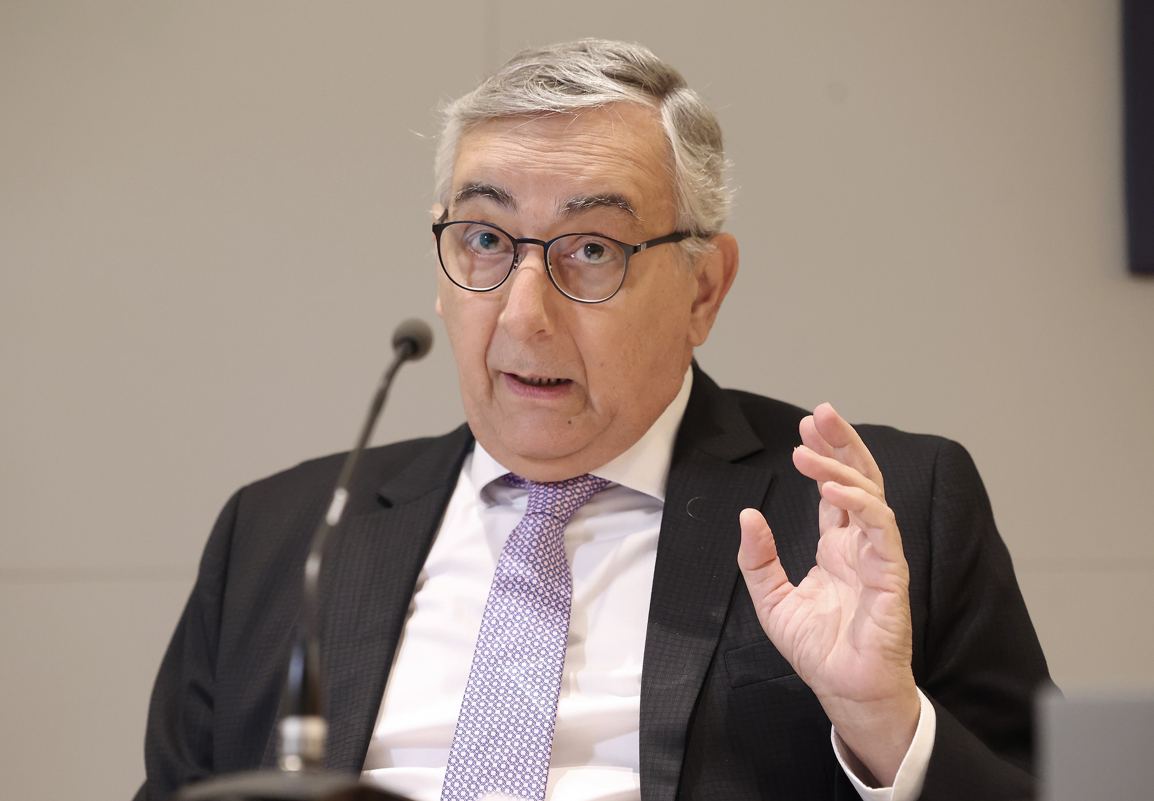 Funcas presenta las previsiones económicas de las comunidades autónomas