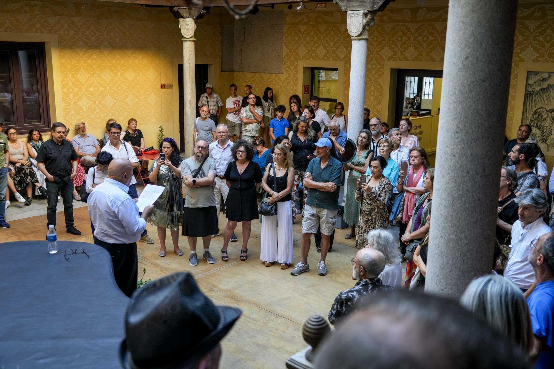 Exposición Über die Grenzen Palacio Quintanar Exposición Über die Grenzen Palacio Quintanar