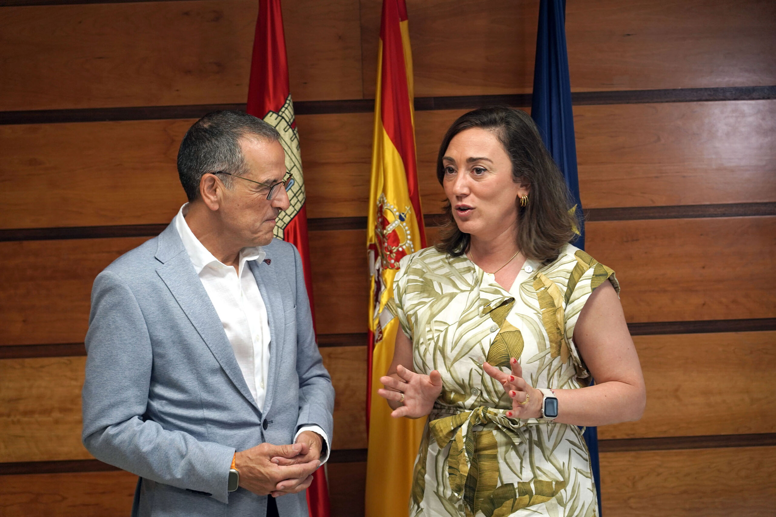 La consejera de Agricultura se reúne con los responsables de Urcacyl