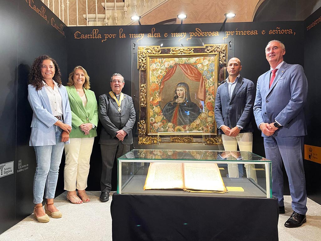 Inauguración de la exposición ‘Yo, la Reyna’. / EL ADELANTADO