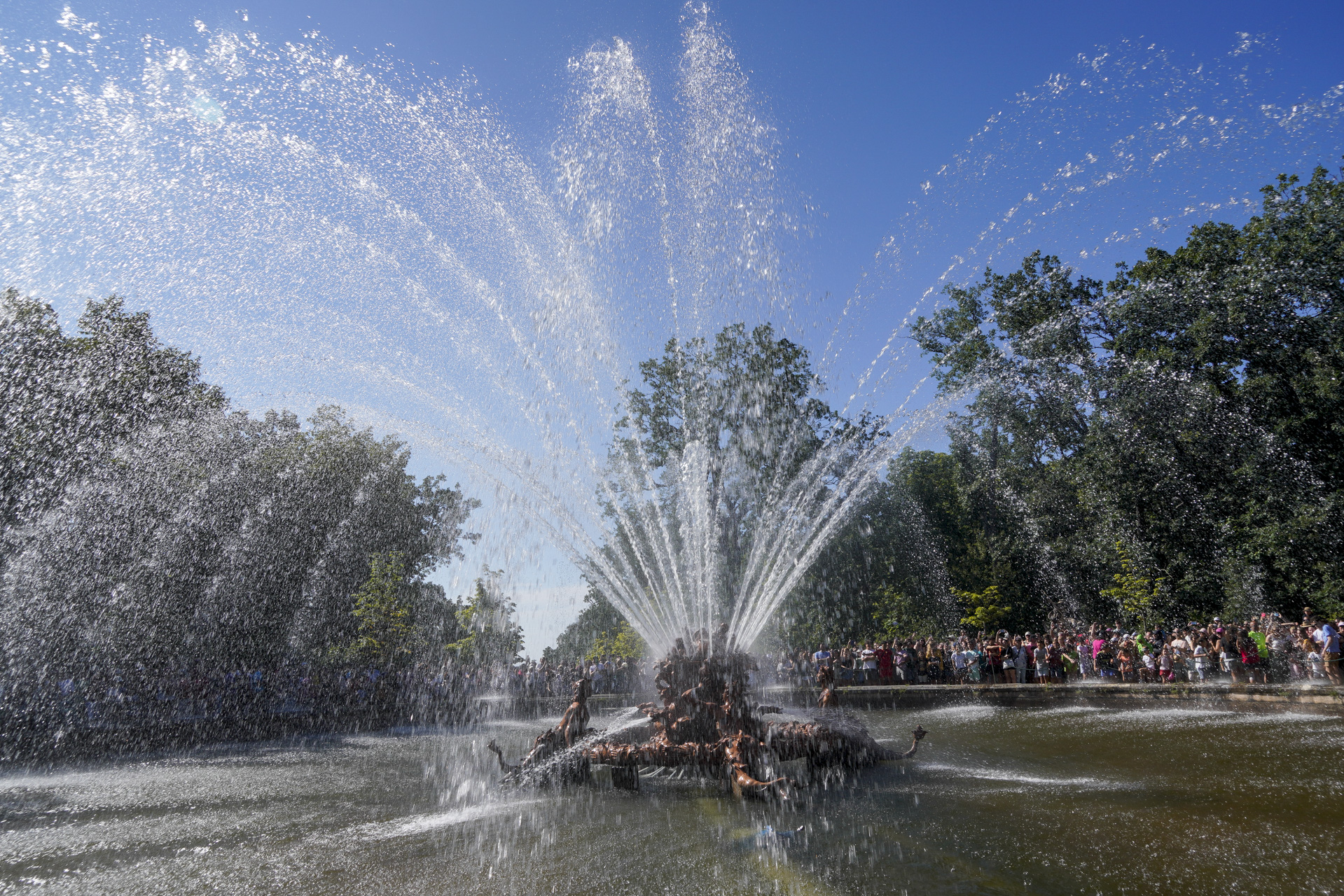 Encendido de las fuentes del Palacio Real de La Granja / E.A.
