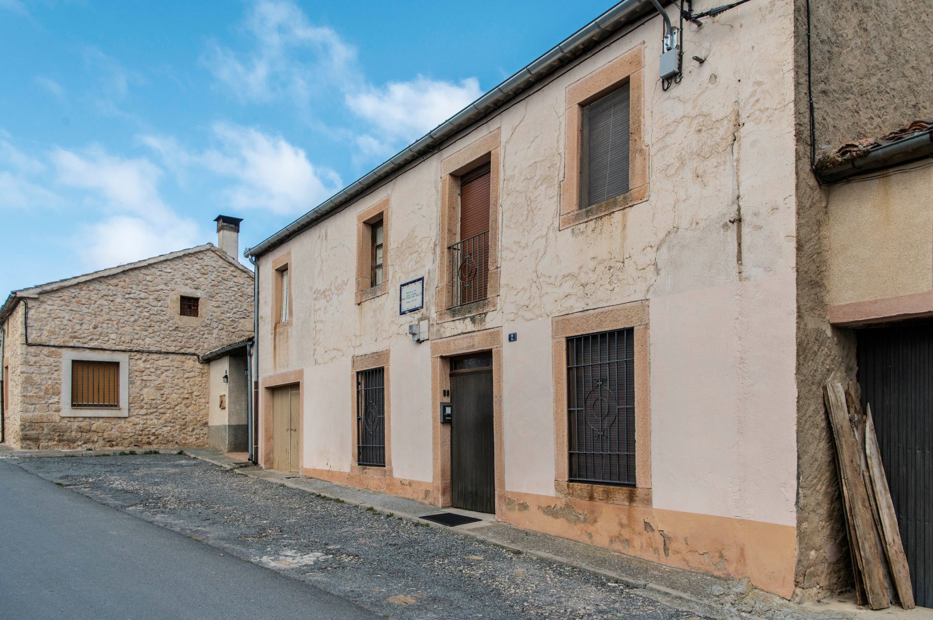 Casa que vio nacer a Clemente Sanz Blanco.