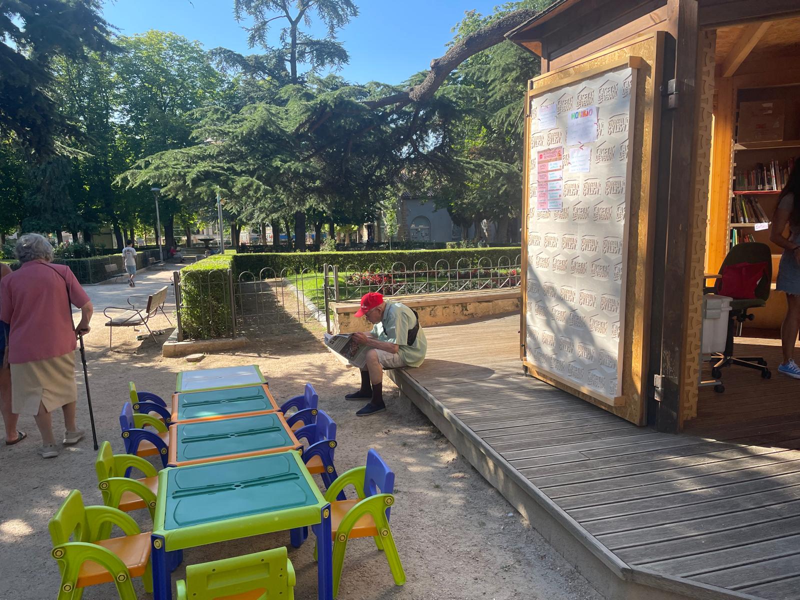 Una de las casetas de lectura instalada en Segovia / Ayuntamiento
