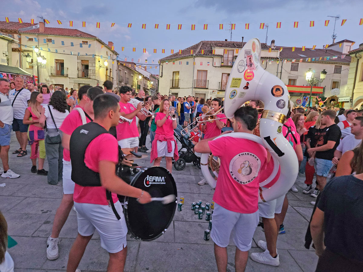 Charanga “La ruta del boquerón” el miércoles tras el pregón en la plaza de Villacastín.