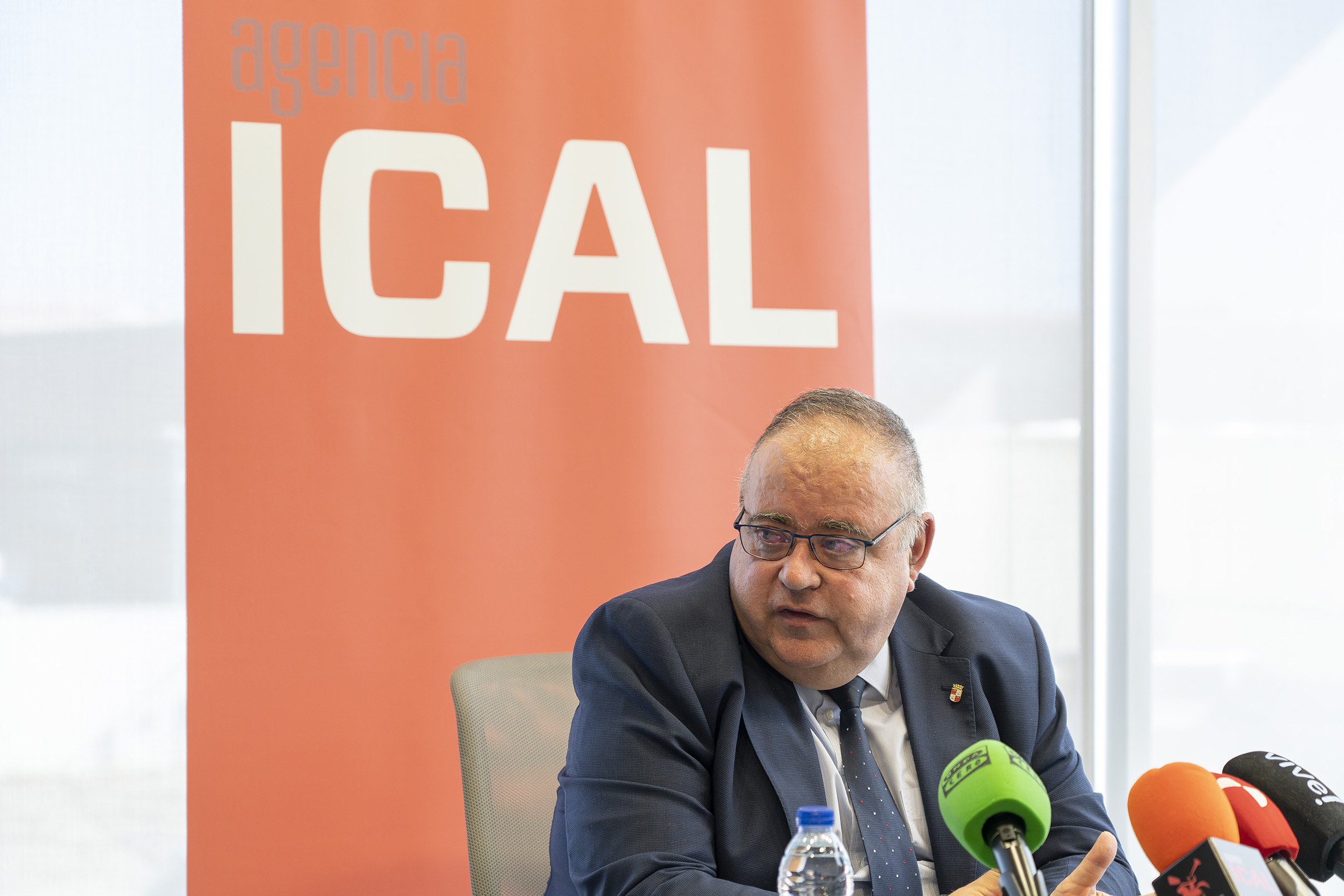 El consejero de Sanidad participa en los desayunos de ICAL