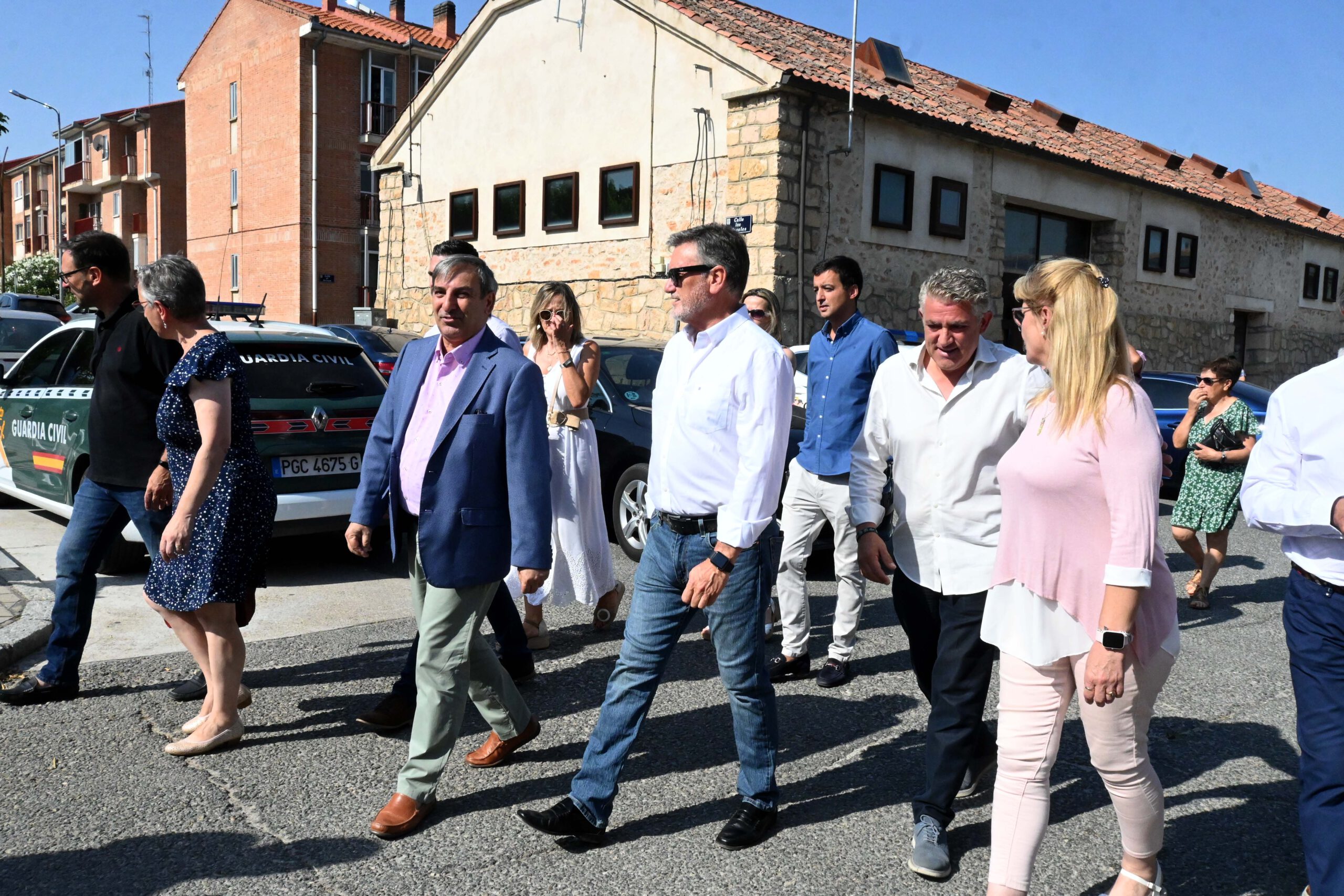 José Luis San Merino paseando por Cantalejo, uno de los municipios incluidos en el proyecto/ Junta de Castilla y León