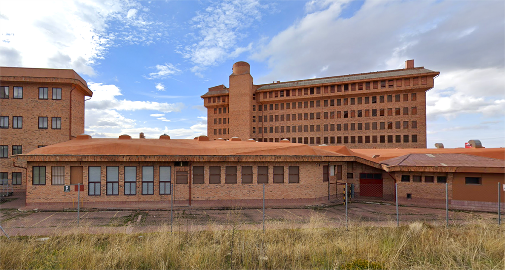 Vista exterior de las instalaciones de La Choricera Mercado Central / E.A