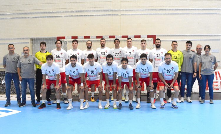 Comienza la Liga Asobal 1 Plantilla del Viveros Herol Nava que disputará la Liga Plenitude Asobal en la temporada 24/25. / AMADOR MARUGÁN