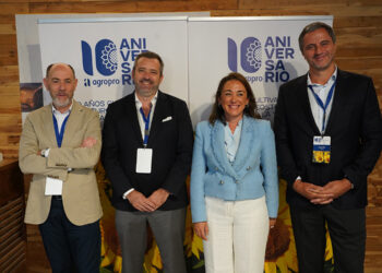 La Junta ofrece su apoyo para incluir las oleaginosas como producto asociado en la PAC 20 María González Corral clausura el foro Agropro y el girasol. / Miriam Chacón