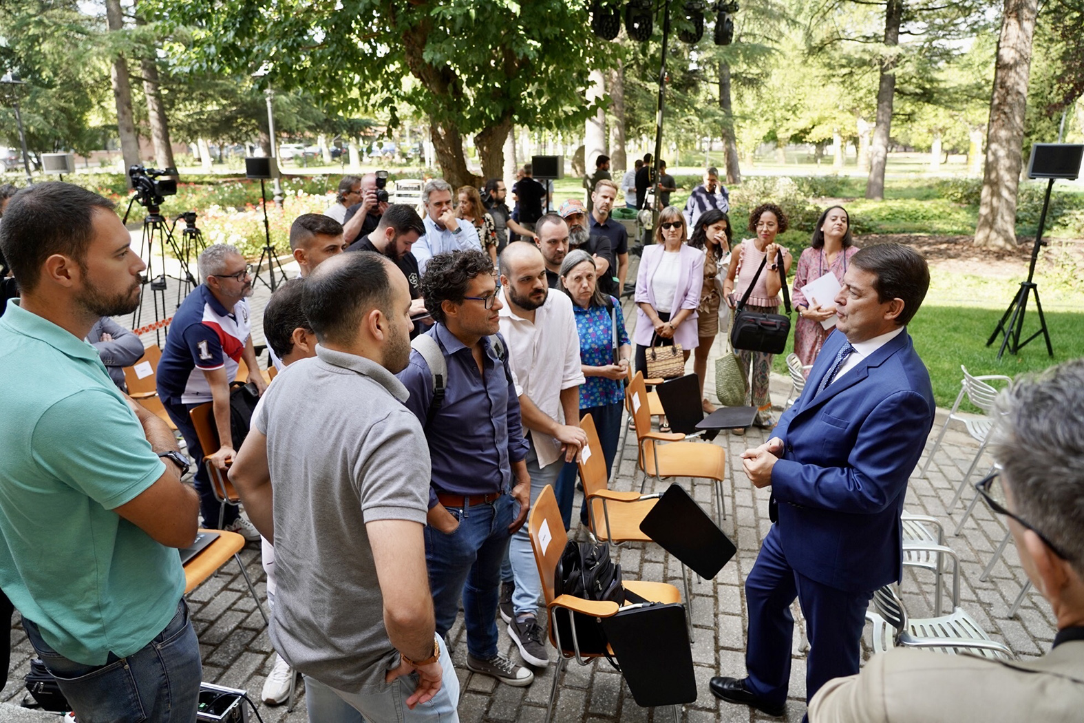 El presidente de la Junta ofrece una rueda de prensa para analizar temas de actualidad