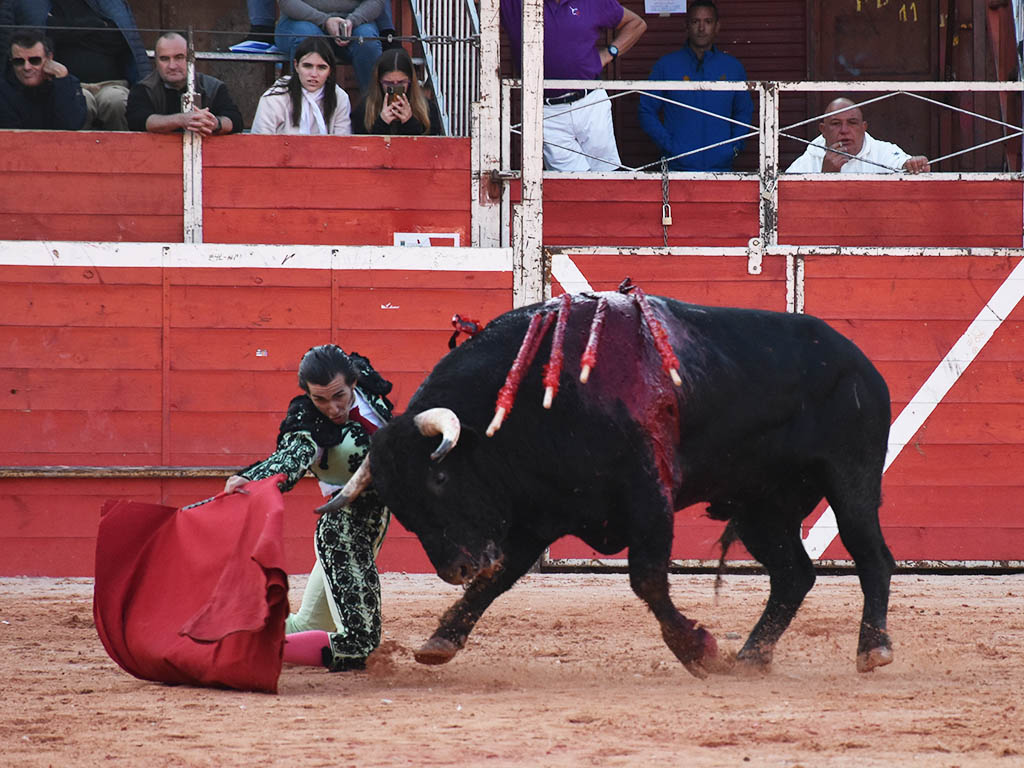 Andrades, de rodillas en Riaza. / A.M