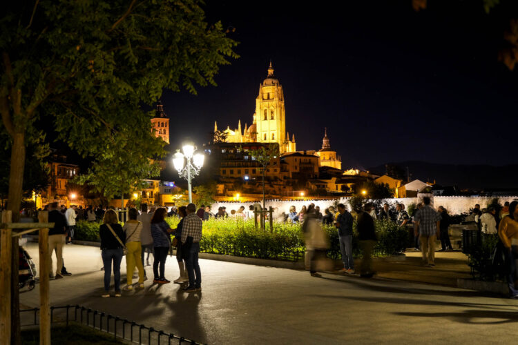 La noche segoviana se enciende para presumir de monumentos 1 Fotografía: Miguel Angel Fernández