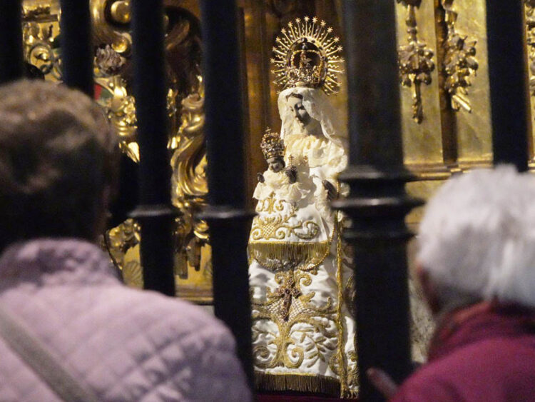 Imagen de La Fuencisla en la Catedral. / EL ADELANTADO