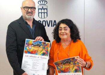 Juan Carlos Monroy y Marta Cantero presentan 'Los sábados al teatro'. / EL ADELANTADO