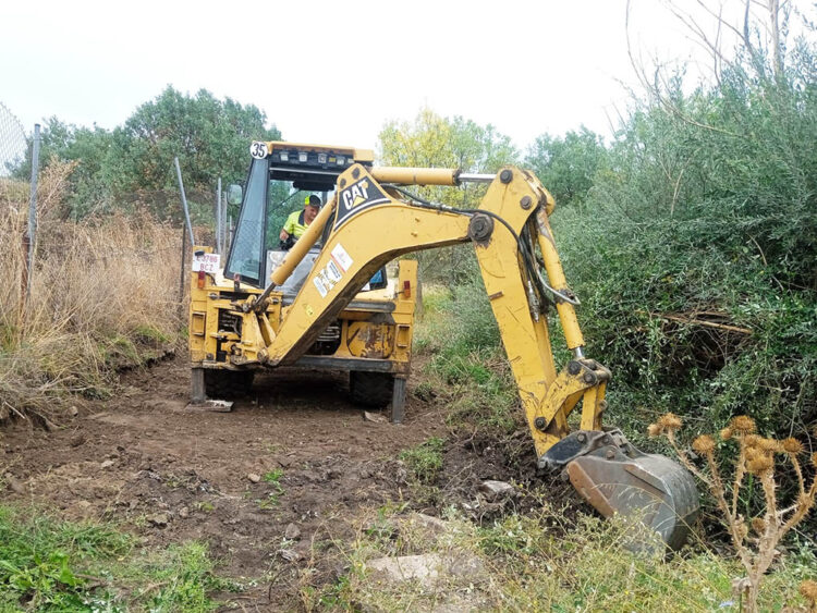 Obras en la calle Cantarranas de Madrona.